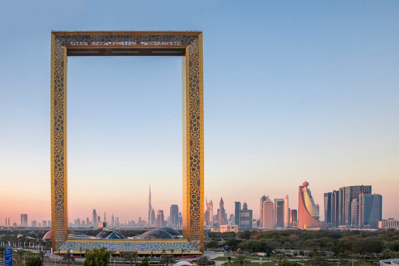 Il Dubai Frame, la cornice fotografica più grande del mondo