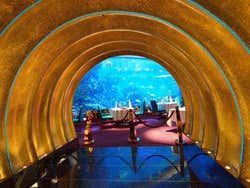 Burj Al Arab, ingresso del ristorante Al Mahara