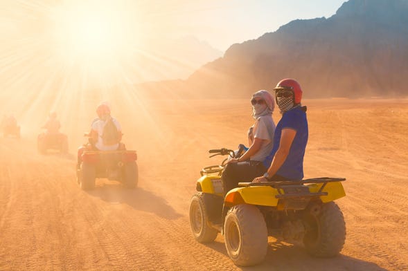 Tour in quad nel deserto di Dubai